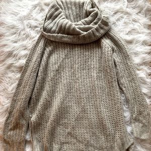 Chunky knit grey sweater